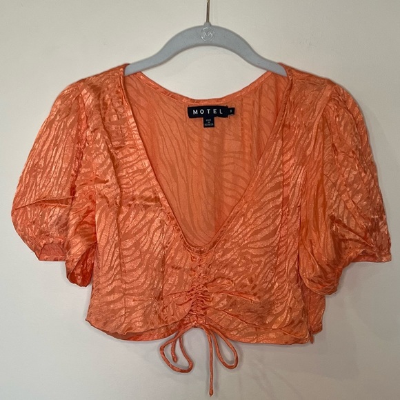 Motel Rocks Raemzi Top - Picture 2 of 7